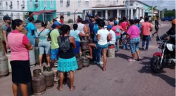 Vecinos se unieron y protestaron por falta de gas doméstico en Amazonas