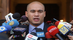 Héctor Rodríguez: Ojalá este martes el Parlamento desincorpore a los representantes de Amazonas.