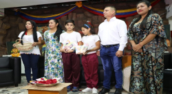 Bautizan cartillas en idiomas indígenas en el marco del Año Internacional de las Lenguas Indígenas