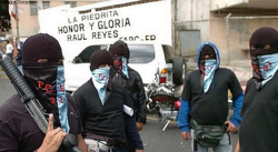 COLECTIVOS Y DELINCUENTES IMPONEN SU “GOBIERNO” EN BARRIOS CARAQUEÑOS