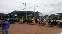 El gobierno quiere apropiarse de 5 escuelas de Amazonas