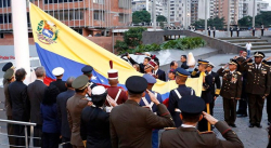 Izan la Bandera Nacional por los 206 años de la firma del Acta de Independencia