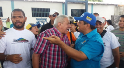 Francisco Castro Presidente de la Comisión electoral de Primarias,  nombra a Bernabé Gutiérrez Ganador de las Primarias en Amazonas.  