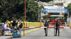 Plan Centinela: Efectivo venezolano que ingrese en Colombia debe declararse en aduana