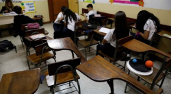 LA EMERGENCIA EDUCATIVA EN CIFRAS: CASI 700.000 ESTUDIANTES DEJARON LA ESCUELA Y CERRARON 1.275 COLEGIOS