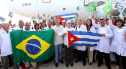 Cuba retira 20.000 médicos de Brasil