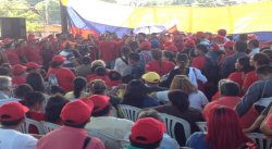 Partido Rojo en acto público juramento su comando de campaña.