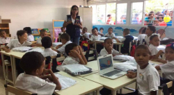 Gobierno pagará Bono Escolar de 200 BsS para compra de útiles