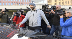 Multa de 48.000 euros para Gerard Piqué por conducir sin licencia válida
