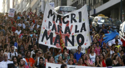 Represión de Mauricio Macri suma 725 muertos