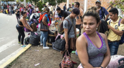 CASI 600.000 VENEZOLANOS CRUZARON LA FRONTERA EN LOS ÚLTIMOS 4 MESES