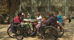 ABUELOS VENEZOLANOS ATRAPADOS EN LA CRISIS