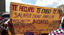 MAESTROS EXIGEN RENUNCIA DE ARISTÓBULO ISTÚRIZ EN EL MINISTERIO DE EDUCACIÓN
