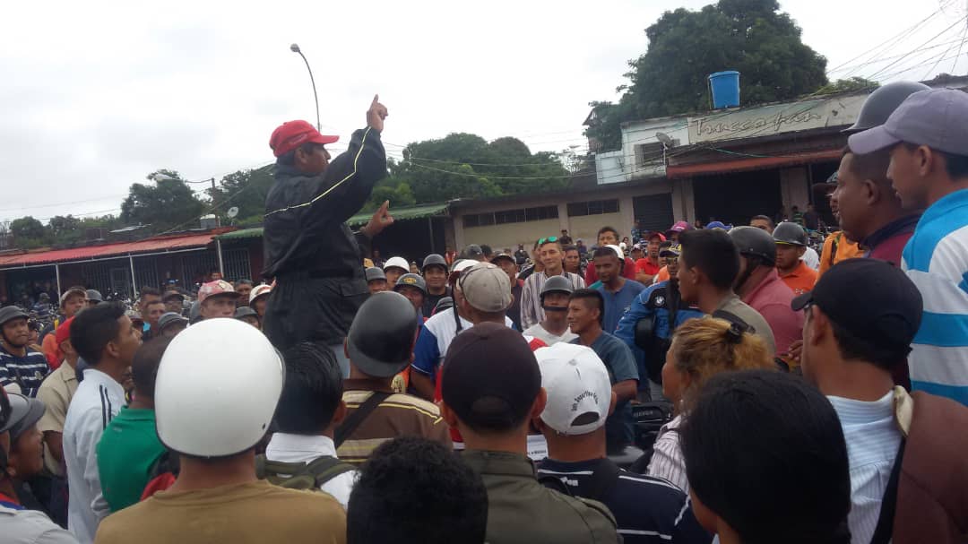 protestacataniapo4.jpg